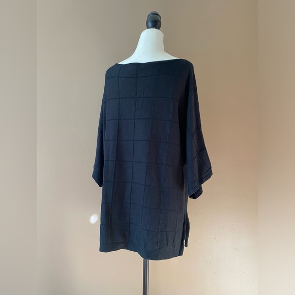 Loose fitting knit top - Picture 4 of 7